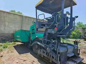 Máy lát nhựa đường VÖGELE