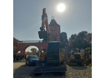 Máy xúc mini XCMG XE75DA: hình 5