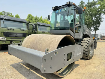 Máy lăn đường XCMG