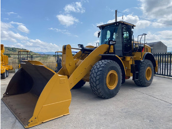 Máy xúc lật bánh lốp CATERPILLAR 950M