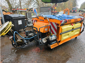 Máy dàn trải cát/ Muối UNIMOG