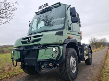 Xe tải khung gầm UNIMOG