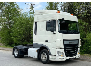 Xe đầu kéo DAF XF 106