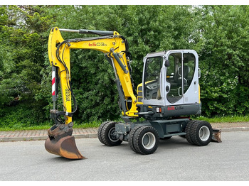 Máy xúc bánh lốp WACKER