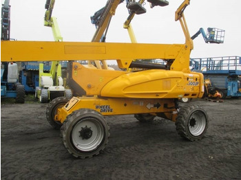 Xe nâng người hình viễn vọng kính JLG