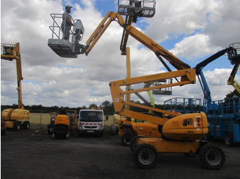 Xe nâng người nhiều khớp nối MANITOU