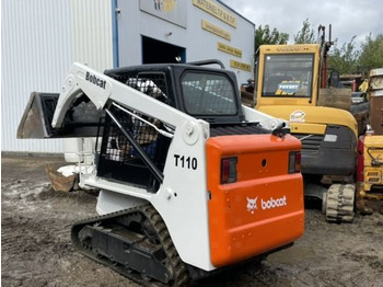 Máy xúc lật mini bánh xích Bobcat T110 Joystick: hình 4 Máy xúc lật mini bánh xích Bobcat T110 Joystick: hình 4