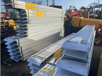 : ảnh tiêu đề trên trang