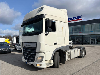 Xe đầu kéo DAF XF 460