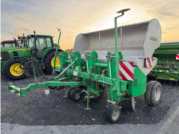 Máy trồng khoai tây