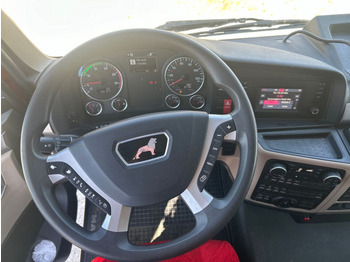 Xe tải thùng mui bạt MAN TGX 26.470 6X2-4 BL tandem: hình 4 Xe tải thùng mui bạt MAN TGX 26.470 6X2-4 BL tandem: hình 4