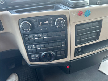 Xe tải thùng mui bạt MAN TGX 26.470 6X2-4 BL tandem: hình 2 Xe tải thùng mui bạt MAN TGX 26.470 6X2-4 BL tandem: hình 2