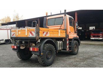 Tiện ích/ Xe đặc dụng UNIMOG U300
