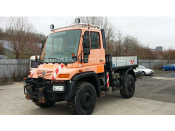 Tiện ích/ Xe đặc dụng UNIMOG U300