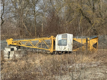 Cần cẩu tháp LIEBHERR