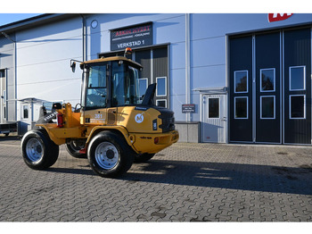 Máy xúc lật bánh lốp Volvo L30G: hình 3 Máy xúc lật bánh lốp Volvo L30G: hình 3