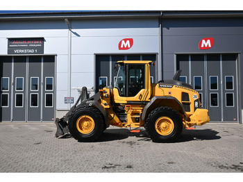 Máy xúc lật bánh lốp VOLVO L90H