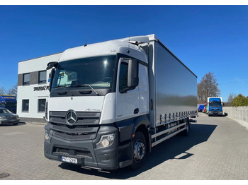 Xe tải thùng mui bạt MERCEDES-BENZ Actros