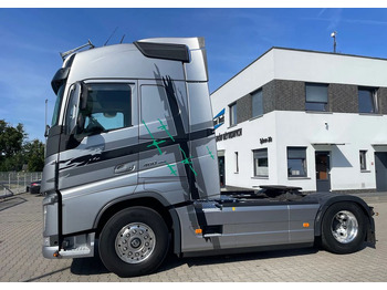 Xe đầu kéo Volvo FH 460: hình 3