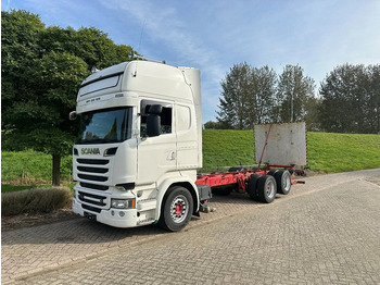Xe tải khung gầm SCANIA R 730