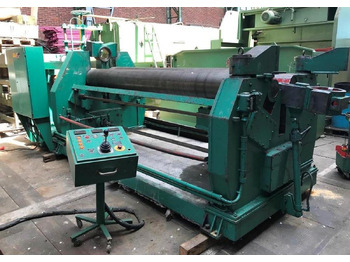 Máy gia công kim loại