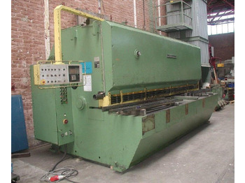 Máy gia công kim loại