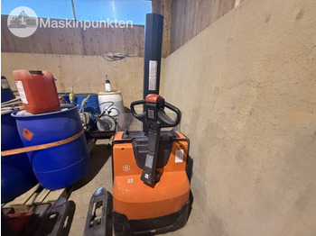 Xe nâng điện TOYOTA