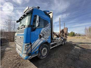 Xe chở gỗ VOLVO FH16 750