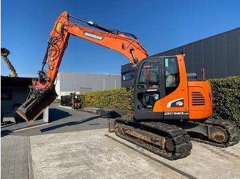 Máy xúc bánh xích DOOSAN DX140LCR-5
