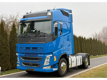 Xe đầu kéo VOLVO FH 500