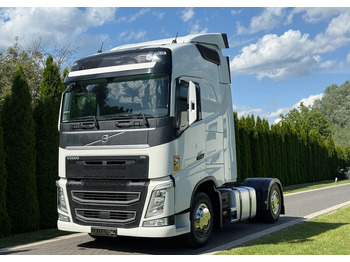 Xe đầu kéo VOLVO FH 500