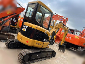 Máy xúc mini CATERPILLAR 303