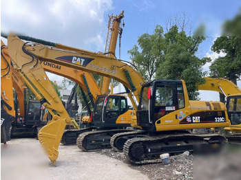 Máy xúc bánh xích CATERPILLAR 320CL
