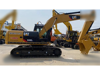 Máy xúc bánh xích CATERPILLAR 320D2