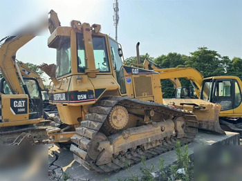 Máy ủi CATERPILLAR D5N: hình 2