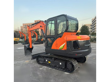 Máy xúc bánh xích DOOSAN DX60