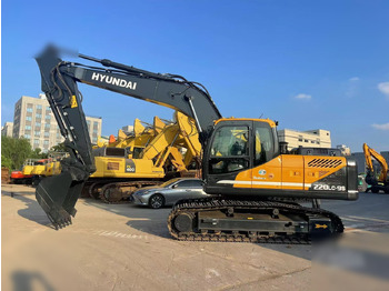 Máy xúc bánh xích HYUNDAI