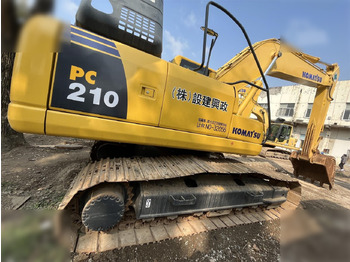 Máy xúc bánh xích KOMATSU PC210LC-8