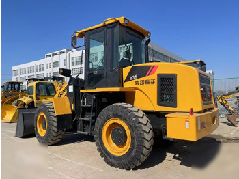 Máy xúc lật bánh lốp LIUGONG 835: hình 4