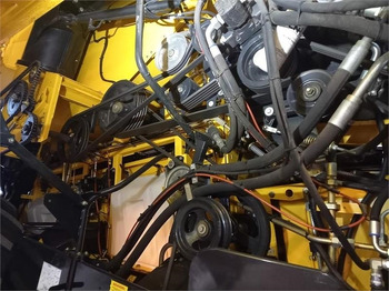 Máy gặt đập New Holland CR9.80: hình 5