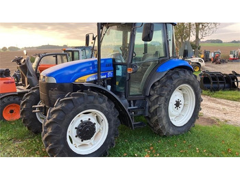 Máy cày NEW HOLLAND TDD