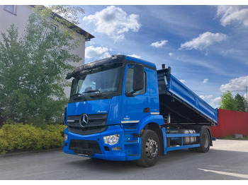 Xe ben MERCEDES-BENZ Antos 1830