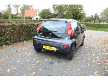 Hatchback Peugeot 107: hình 4