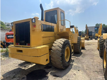 Máy xúc lật bánh lốp CATERPILLAR 966F
