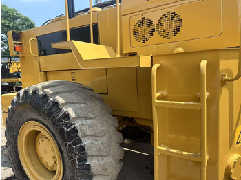 Máy xúc lật bánh lốp CATERPILLAR 966f: hình 3 Máy xúc lật bánh lốp CATERPILLAR 966f: hình 3