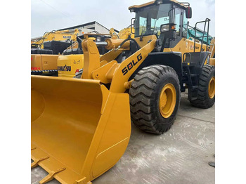 Máy xúc lật bánh lốp SDLG