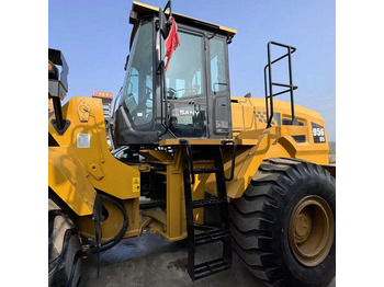 Máy xúc lật bánh lốp SANY