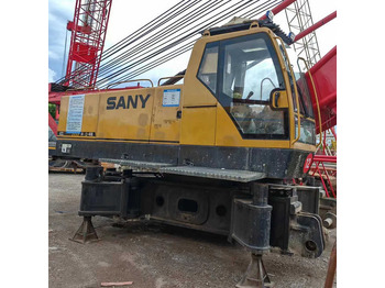 Cần cẩu mọi địa hình SANY