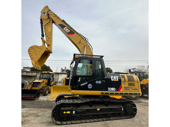 Máy xúc bánh xích CATERPILLAR 320D2