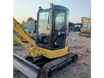 Máy xúc KOMATSU PC35MR-2